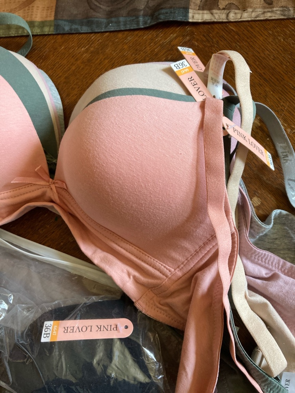 Pink Clover Padded T-Shirt Bra in Soft Pink with Olive Accents Brand new